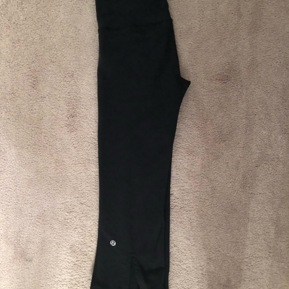 Lululemon Flare Capris size 4